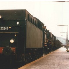 Güterzug am Bahnhof Eisenberg