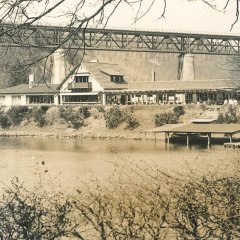Restaurant und Eistalviadukt am Eiswoog