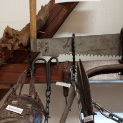 Werkzeuge der Waldarbeiter