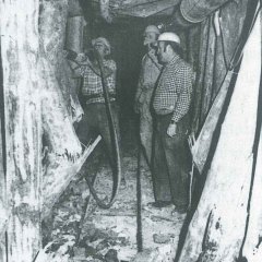 Tonabbau mit dem Druckluftbohrhammer in der Grube Hochstadt 1968