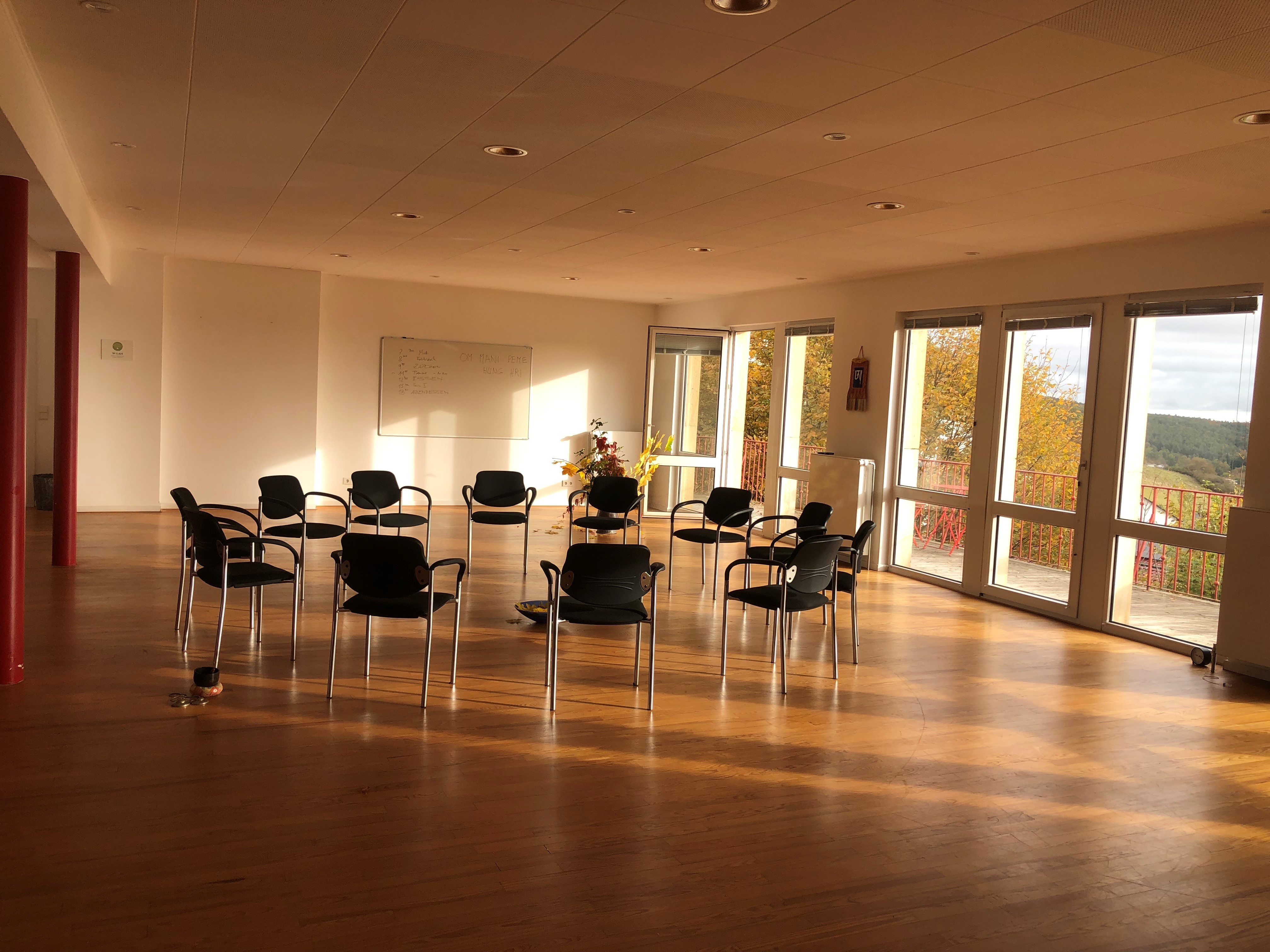 Seminarraum im Burghof Stauf
